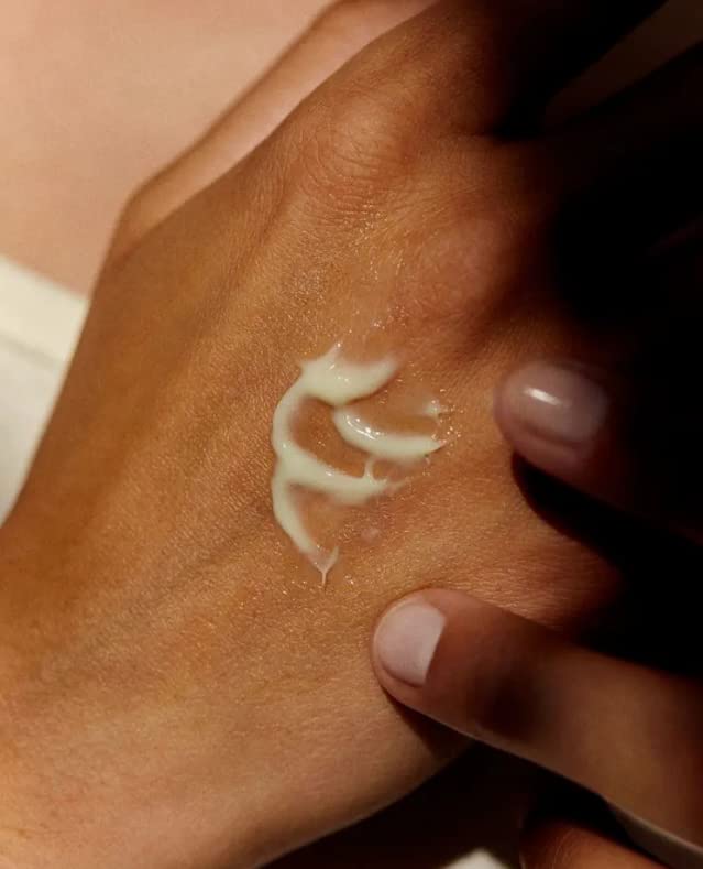 Nivea Derma Skin Clear Night Exfoliator for Blemish-prone Skin 40ml