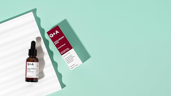 Hyaluronic Acid Facial Serum. A hydrating Hyaluronic Acid serum for healthy and plump skin. 30ml/1fl.oz