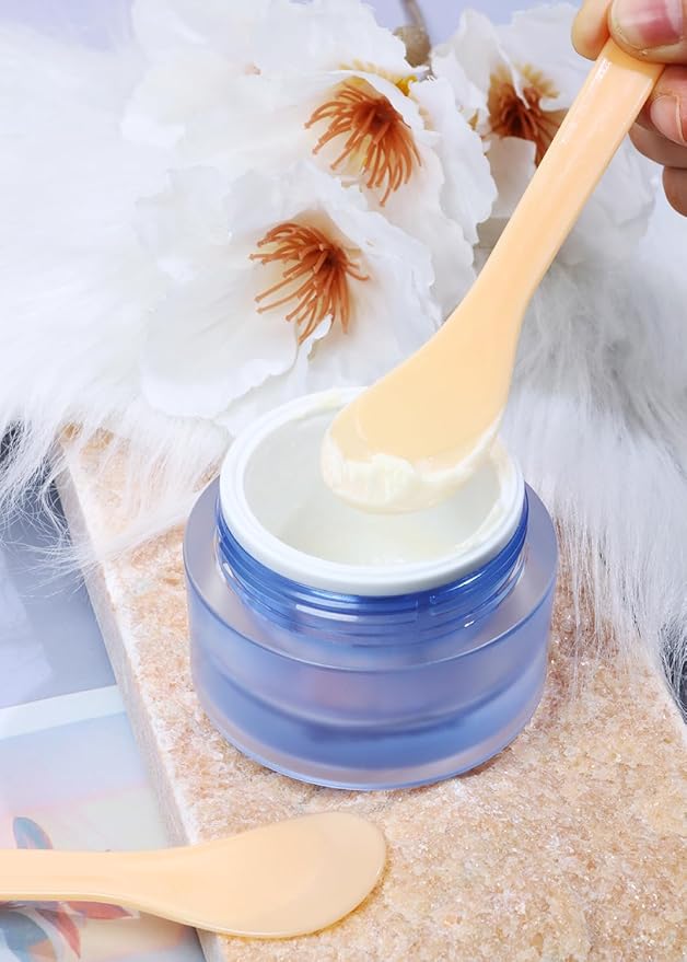 ONLYKXY 30pcs 5in Plastic Beauty Spoon Facial Cream Brush Makeup Scoop Mud Reusable Cosmetic Dig Scoop Spatula Mask Tip for Lotions Moisturizers Home Salon DIY Facemask Mixing Sampling (Light Orange)