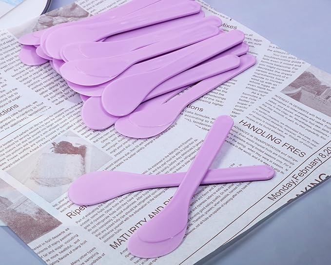ONLYKXY 30pcs 5in Plastic Beauty Spoon Facial Cream Brush Makeup Scoop Mud Reusable Cosmetic Dig Scoop Spatula Mask Tip for Lotions Moisturizers Home Salon DIY Facemask Mixing Sampling (Purple)