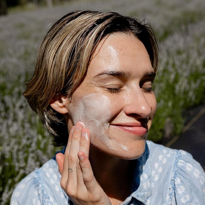 evanhealy Blue Lavender Cleansing Milk | Soothe & Calm Reactive Skin | Moisturizing Gentle Deep Clean For Sensitive Skin