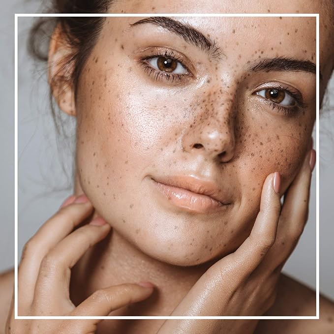 Oils In One Hydration Corrector with Hyaluronic Acid, Raspberry & Borage Oil - Prevents Dehydration, Enhances Skin & Wrinkle Care - All Skin Types - Cruelty-Free, Made in Paris (1 oz)